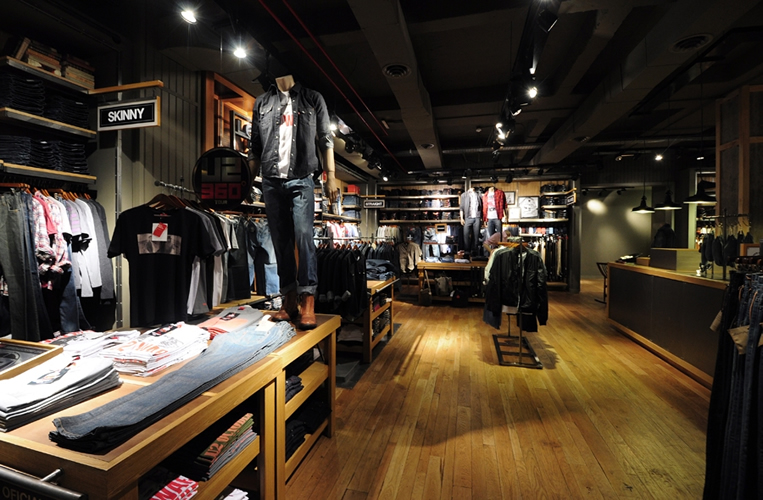 Levi's
