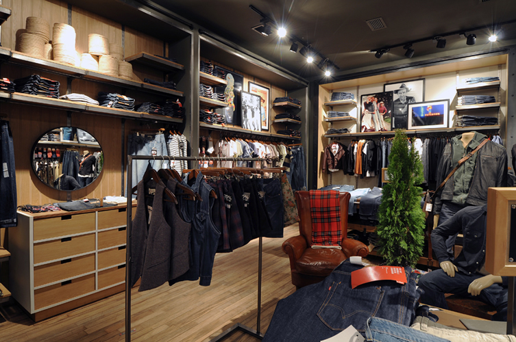 Levi's