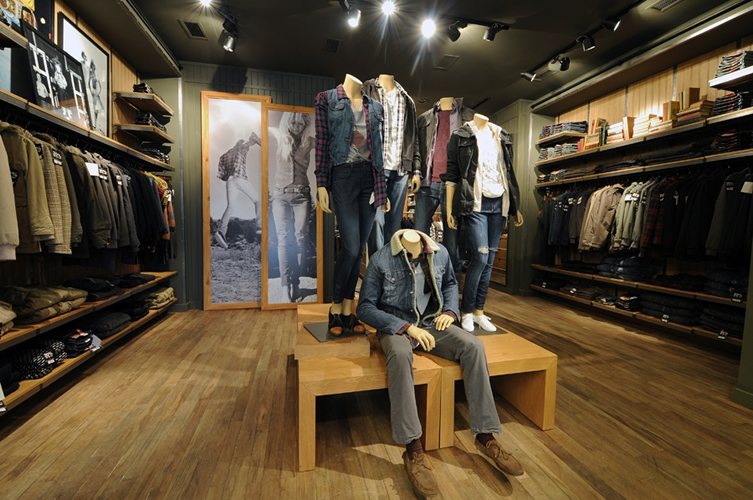 Levi's
